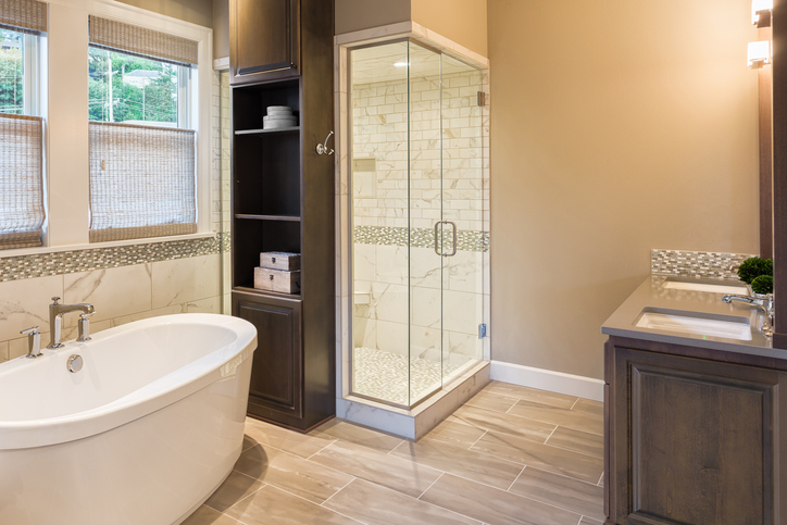 Bathtub and shower in new luxury home